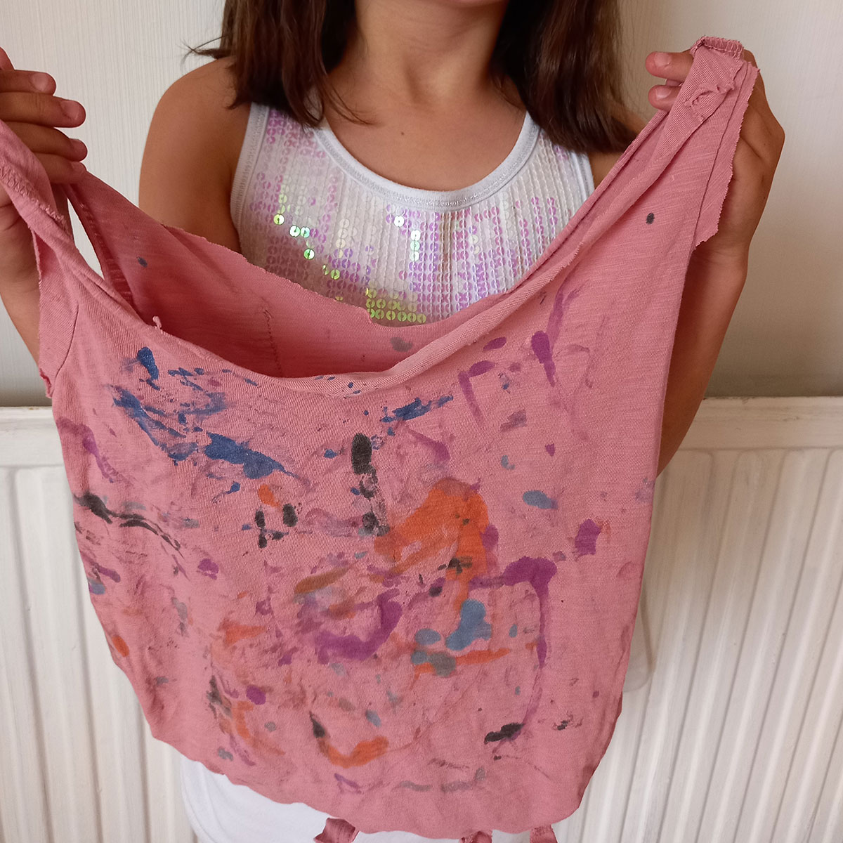 Leah aged 8 t shirt bag 2
